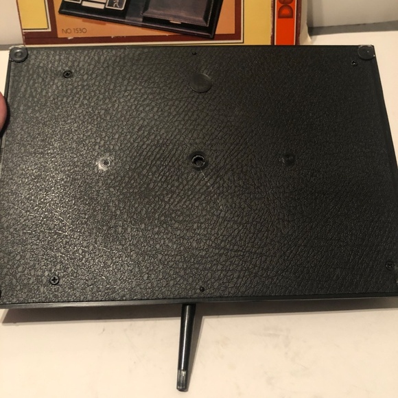 Vintage 1970s desk set with telephone index, pen holder and memo paper - Picture 7 of 8